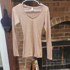 Kavio Women's Long Sleeve Top in Tan